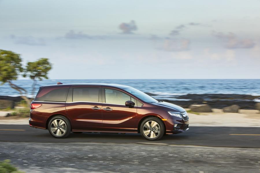  Honda Odyssey 2017 года  (фото 59 из 160)